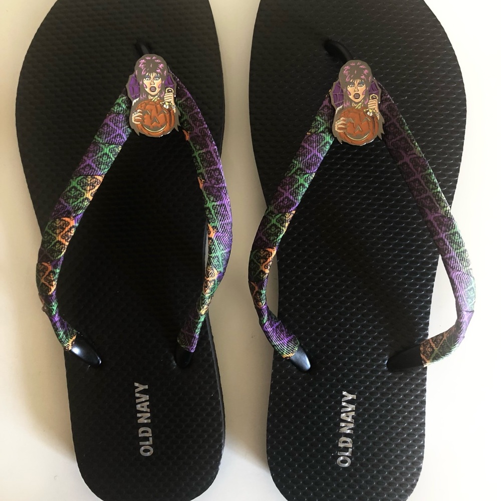 Old Navy Elvira Flip Flops 9